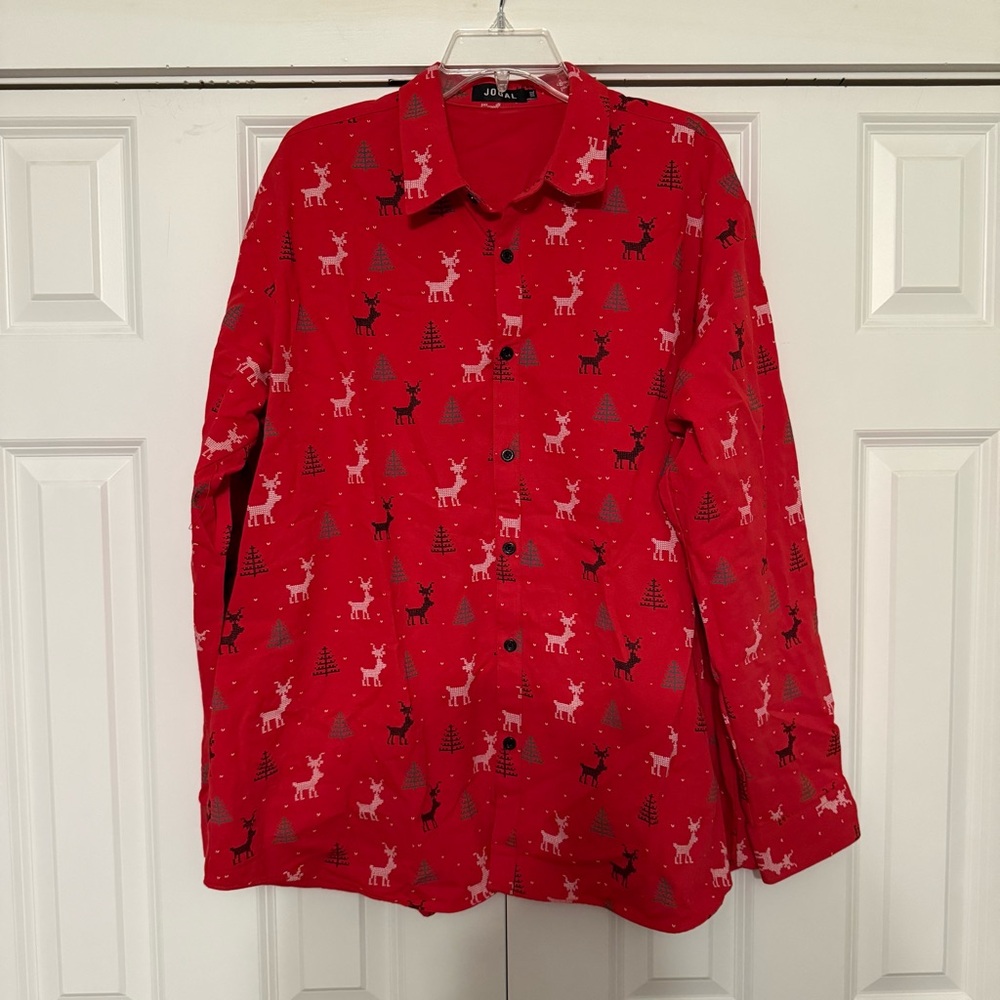 ⭐️ Red Festive Button-Up Shirt